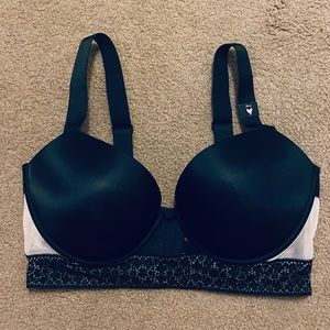 ❌SOLD❌Victoria Secret Very Sexy Banded Push Up Bra